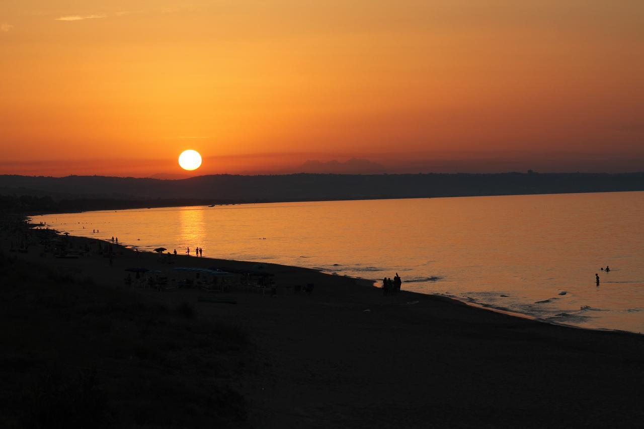 Villaggio Azzurra Termoli Bagian luar foto