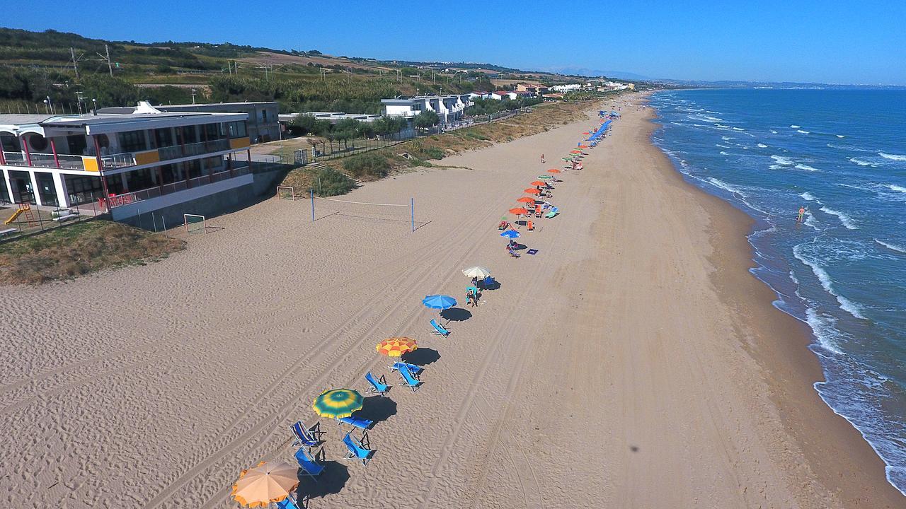 Villaggio Azzurra Termoli Bagian luar foto